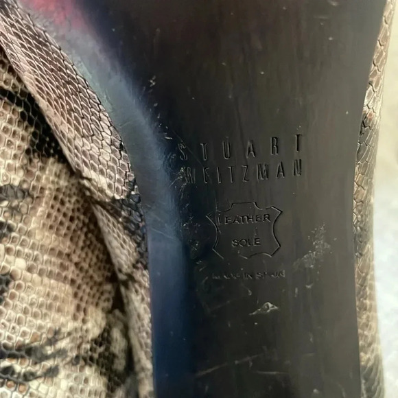 Stuart Weitzman snake print pumps 9M - Picture 10 of 13